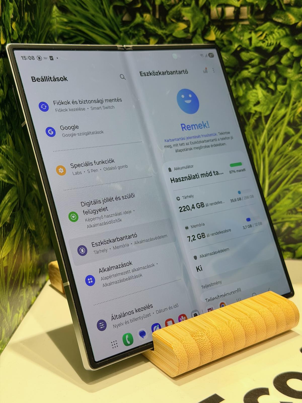Samsung Galaxy Z Fold6 Dual Sim 256 GB, 12 hó garancia