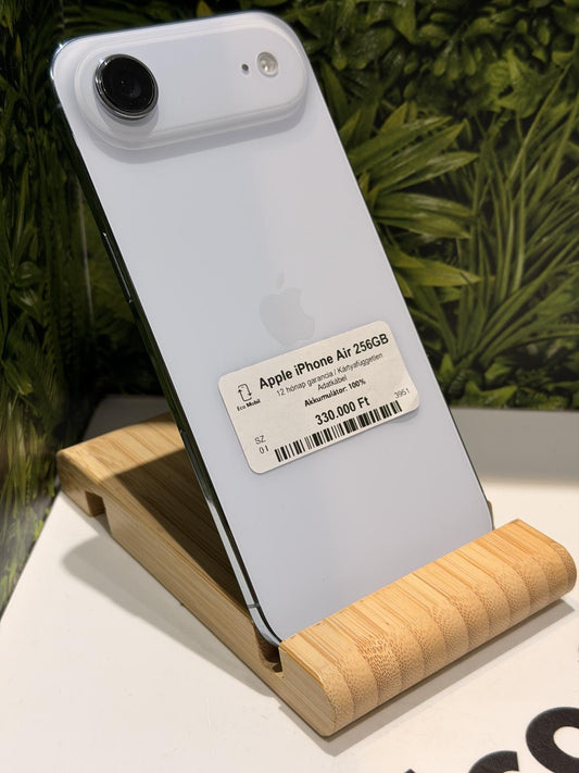 Apple iPhone Air Kártyafüggetlen 256 GB, 12 hó garancia
