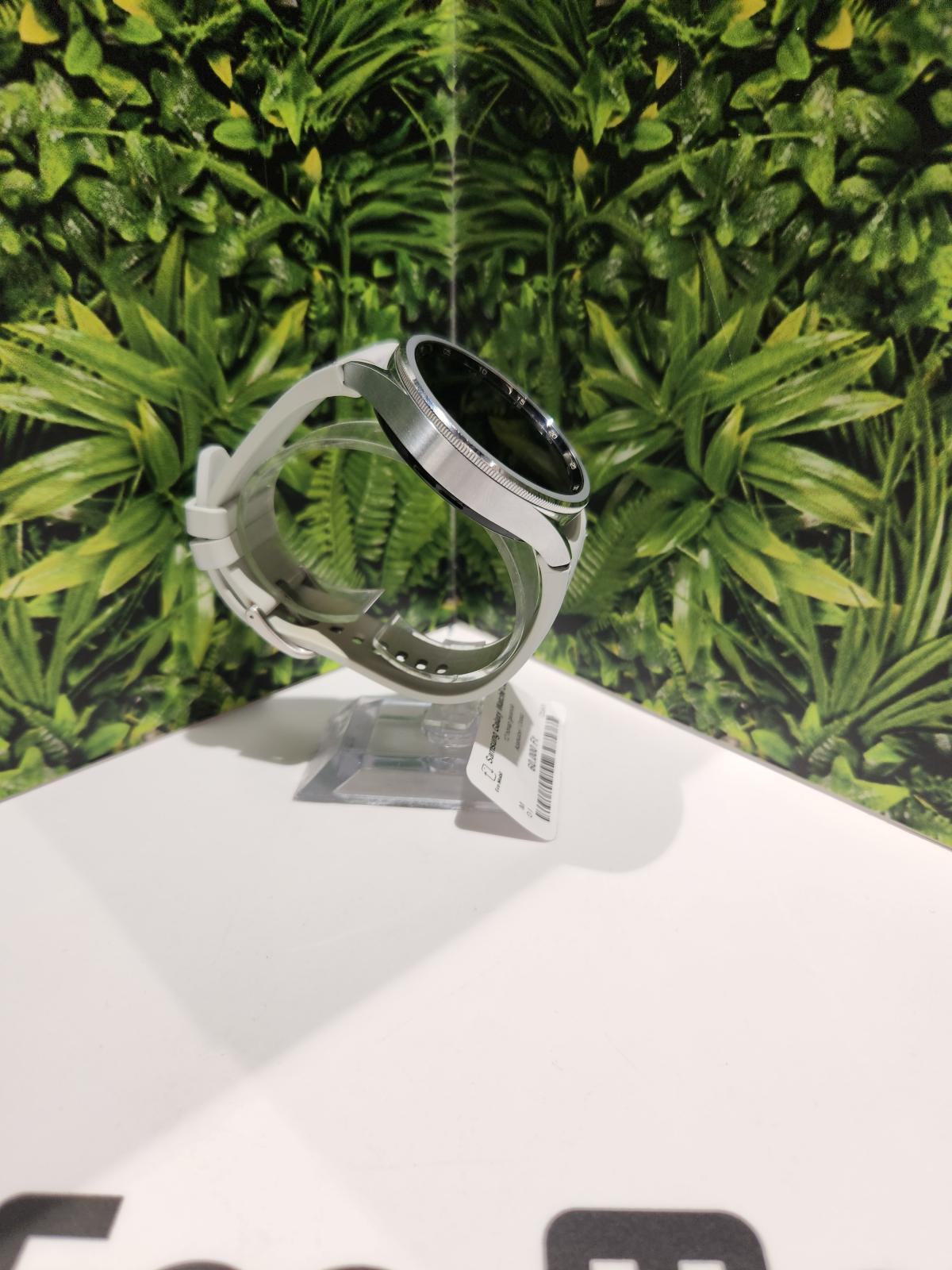 Samsung Galaxy Watch 6 Classic Bluetooth, 12 hó garancia