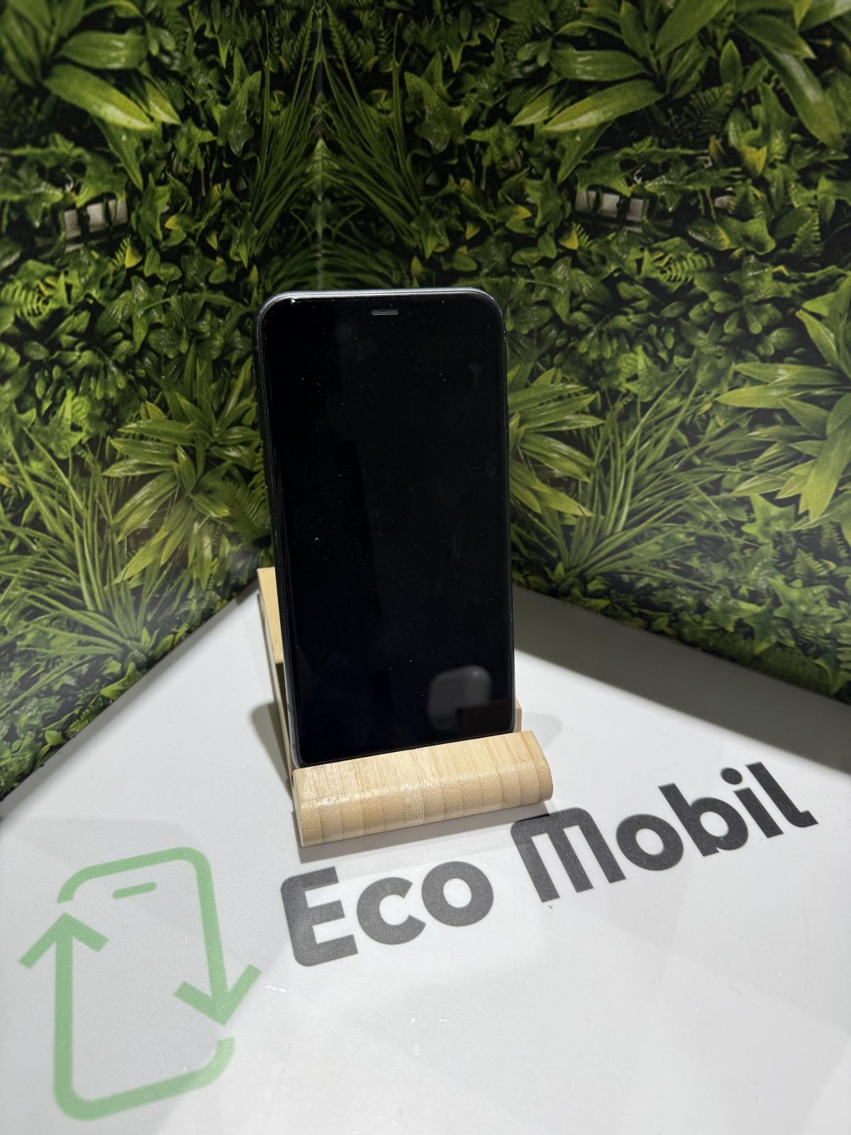 Apple iPhone 11 Kártyafüggetlen 64 GB, 12 hó garancia