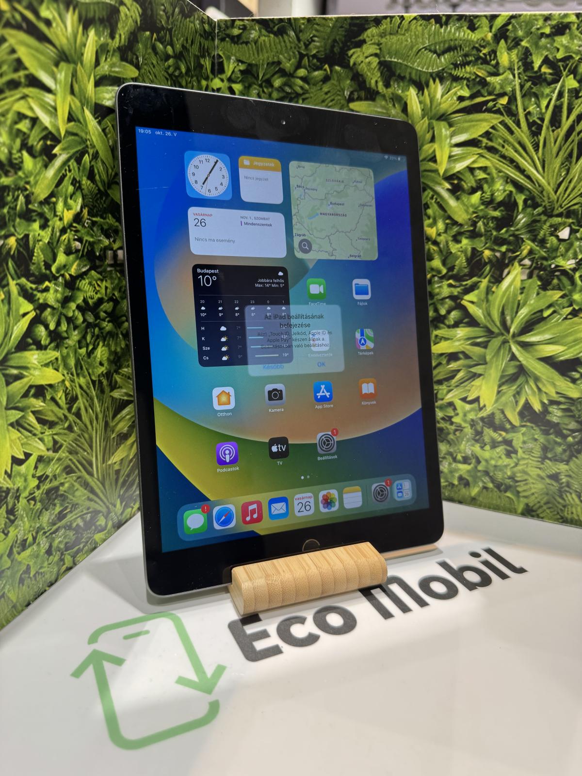 Apple iPad 8th Gen Wi-Fi 32 GB, 12 hó garancia