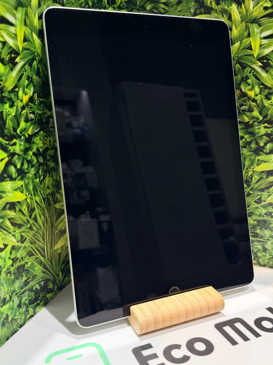 Apple iPad 9th Gen Wi-Fi 64 GB, 12 hó garancia